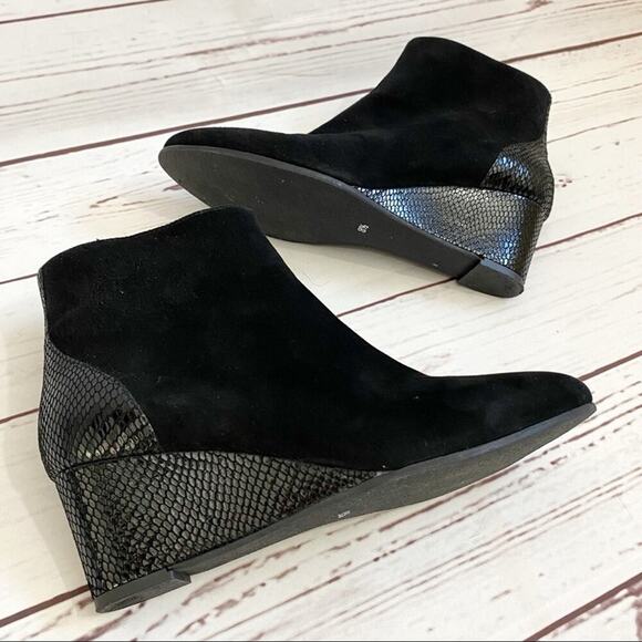 Aquatalia 8.5 Leather Suede Black Snake Wedge Ankle Boots Booties - Picture 1 of 9